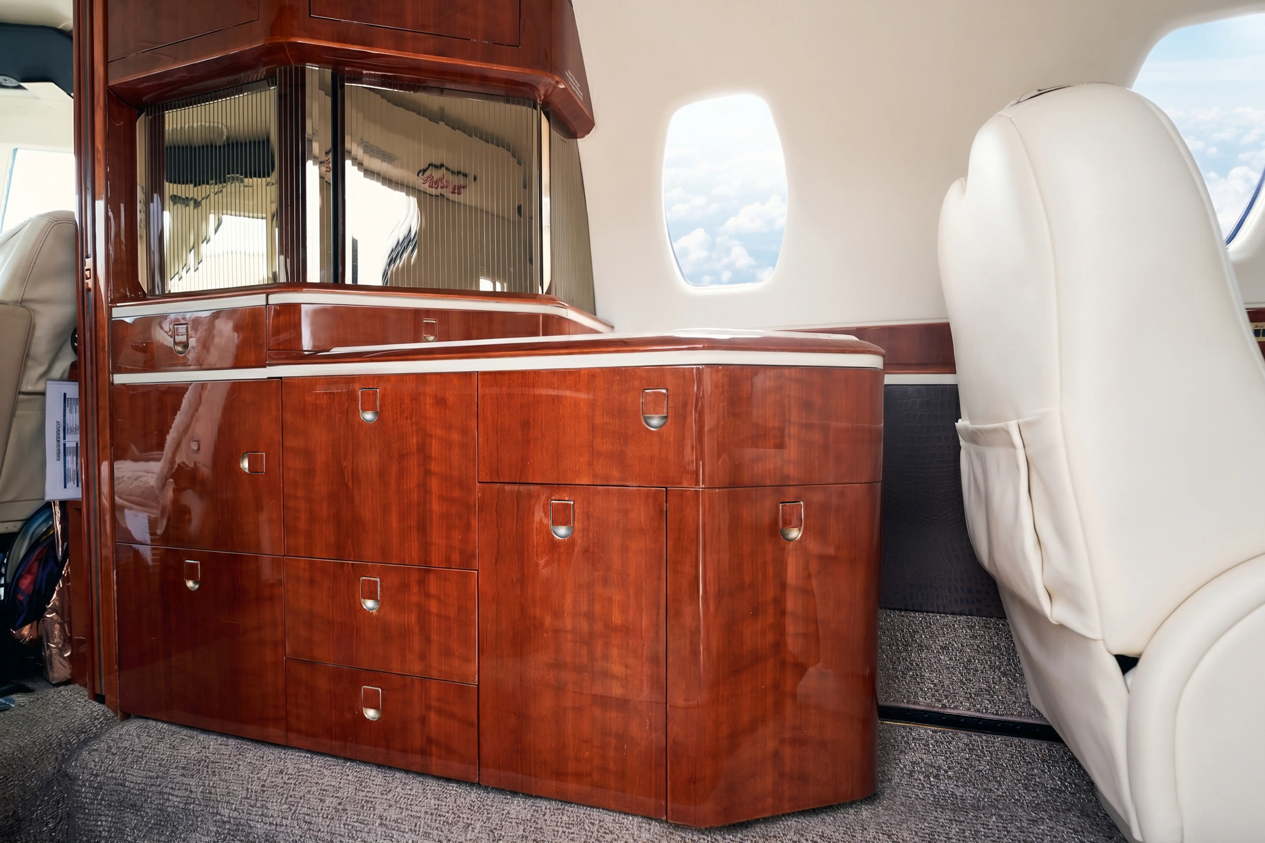 Citation X cabin entry