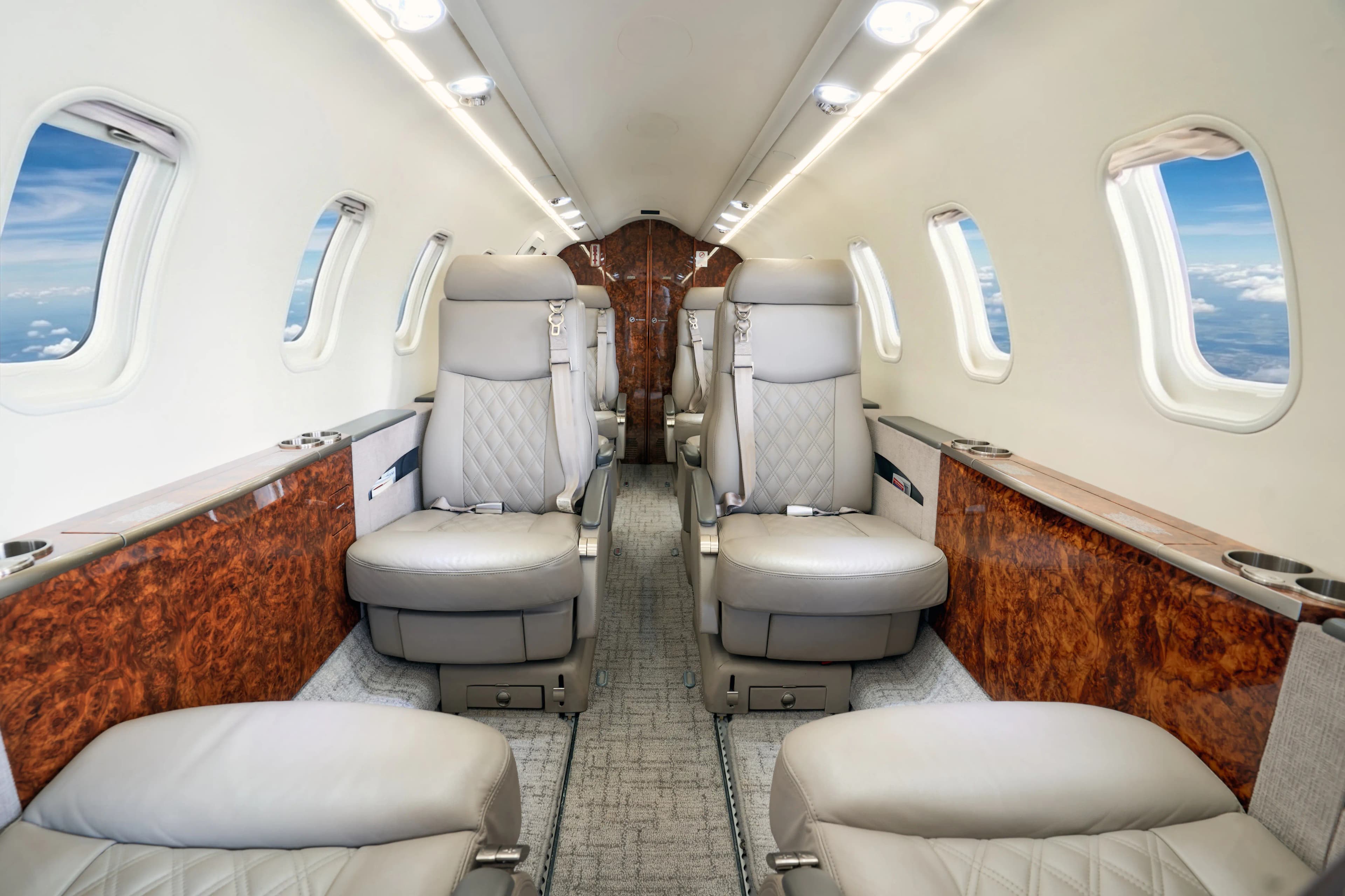Lear 45XR interior cabin